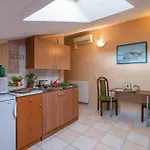 Awesome In With Kitchen Pula