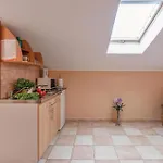 Apartmán Awesome In With Kitchen Pula